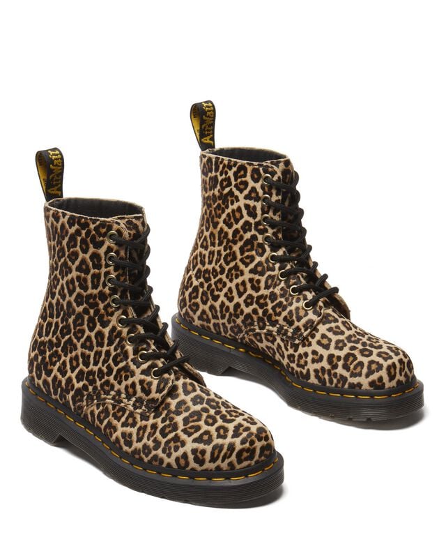 0190665732559 - 1460 Pascal Light Tan Mini Leopard Spot Hair On Boot leopard in EU39 0190665732559 - 1460 Pascal Light Tan Mini Leopard Spot Hair On Boot leopard in EU39