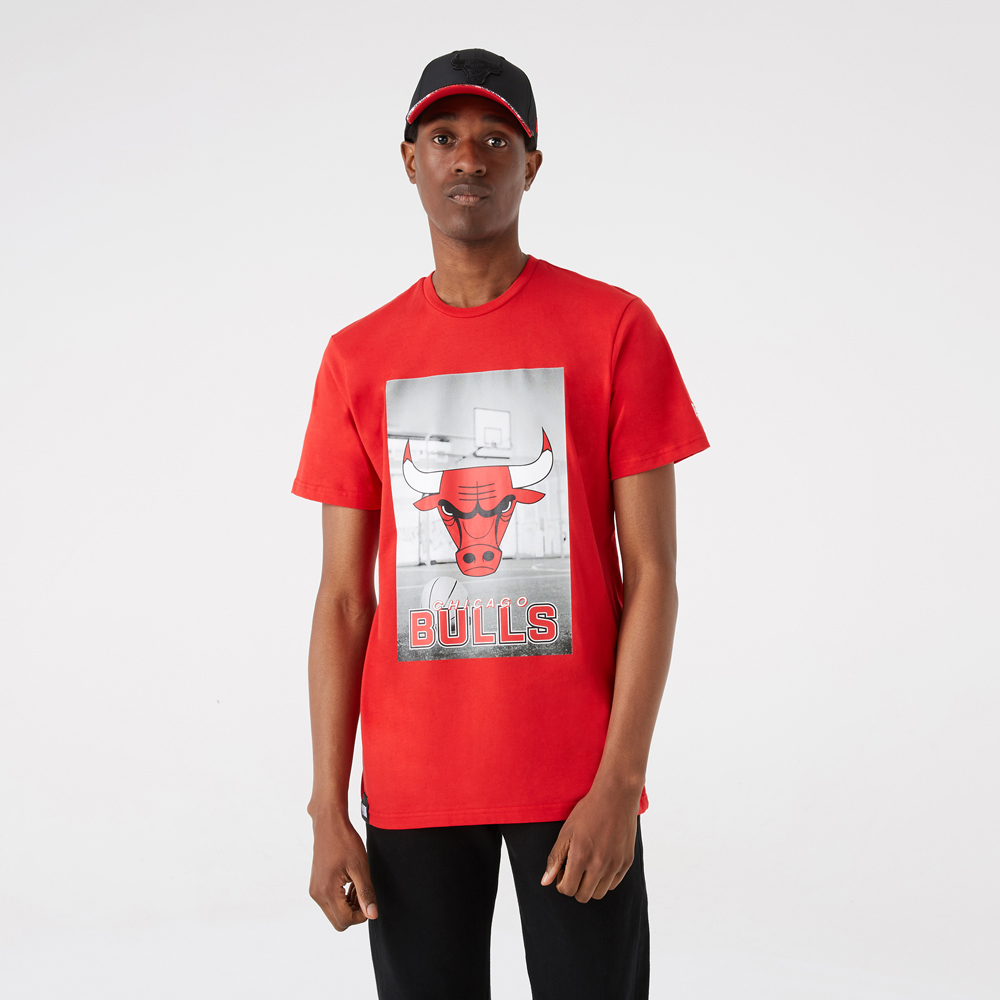 0195600827307 - New Era Herren T-Shirt NBA Photographic Tee CHICAGO BULLS Rot
