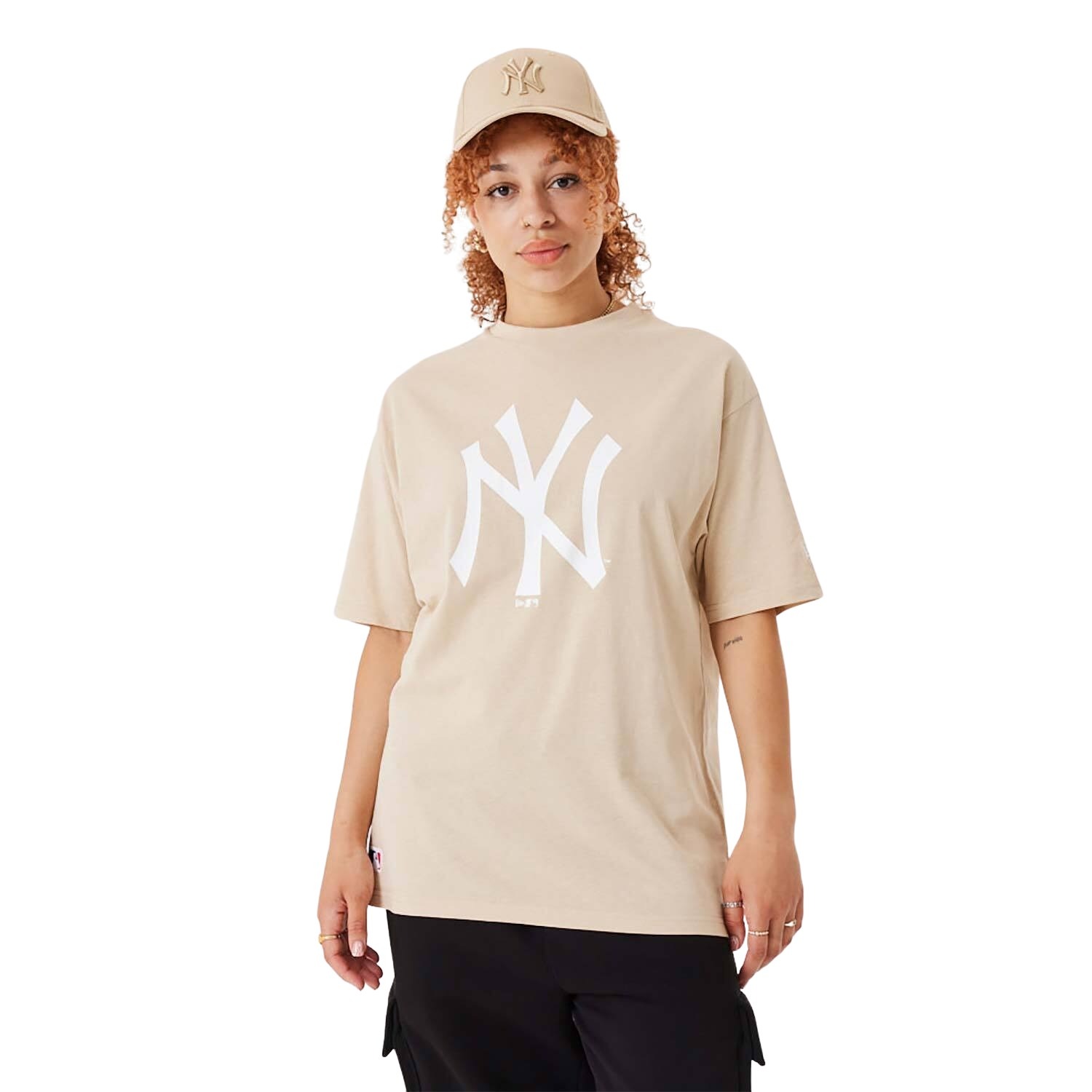 0196819087650 - Übergroßes T-Shirt New York Yankees League Essentials 0196819087650 - Übergroßes T-Shirt New York Yankees League Essentials