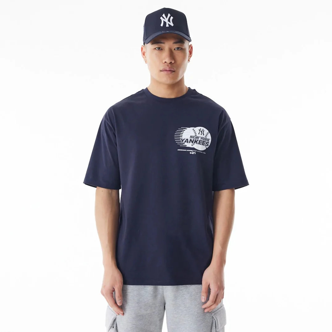 0198061274369 - T-Shirt New York Yankees Baseball Graphic