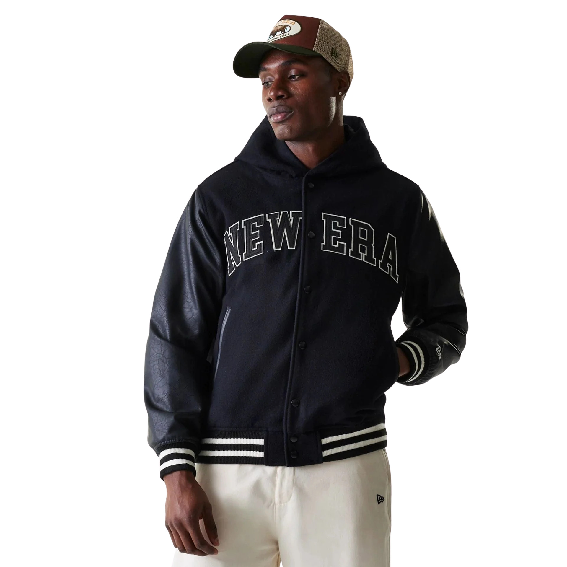 0198759381744 - Hoodie mit Varsity-Design New Era 0198759381744 - Hoodie mit Varsity-Design New Era