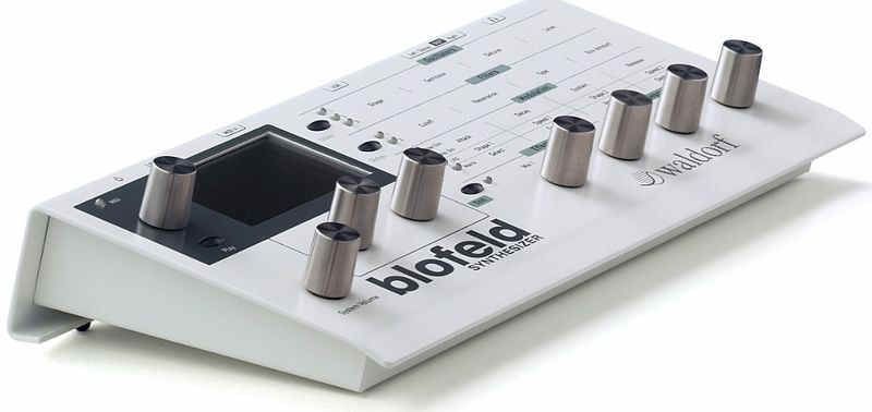 0426012638107 - Blofeld Desktop Synthesizer