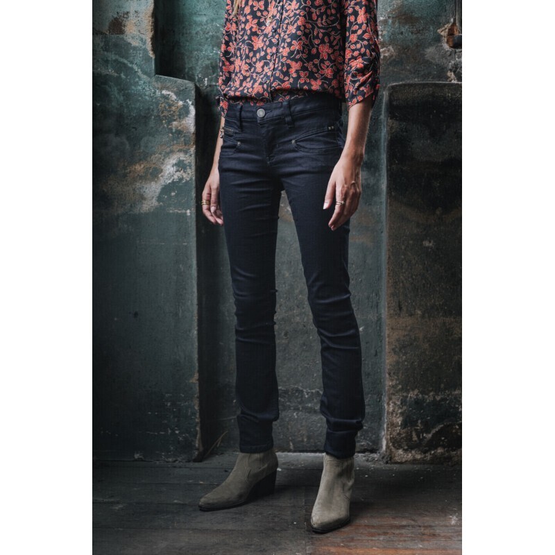 3607570874900 - Jeans schmal geschnittene Damenbekleidung Alexa 3607570874900 - Jeans schmal geschnittene Damenbekleidung Alexa