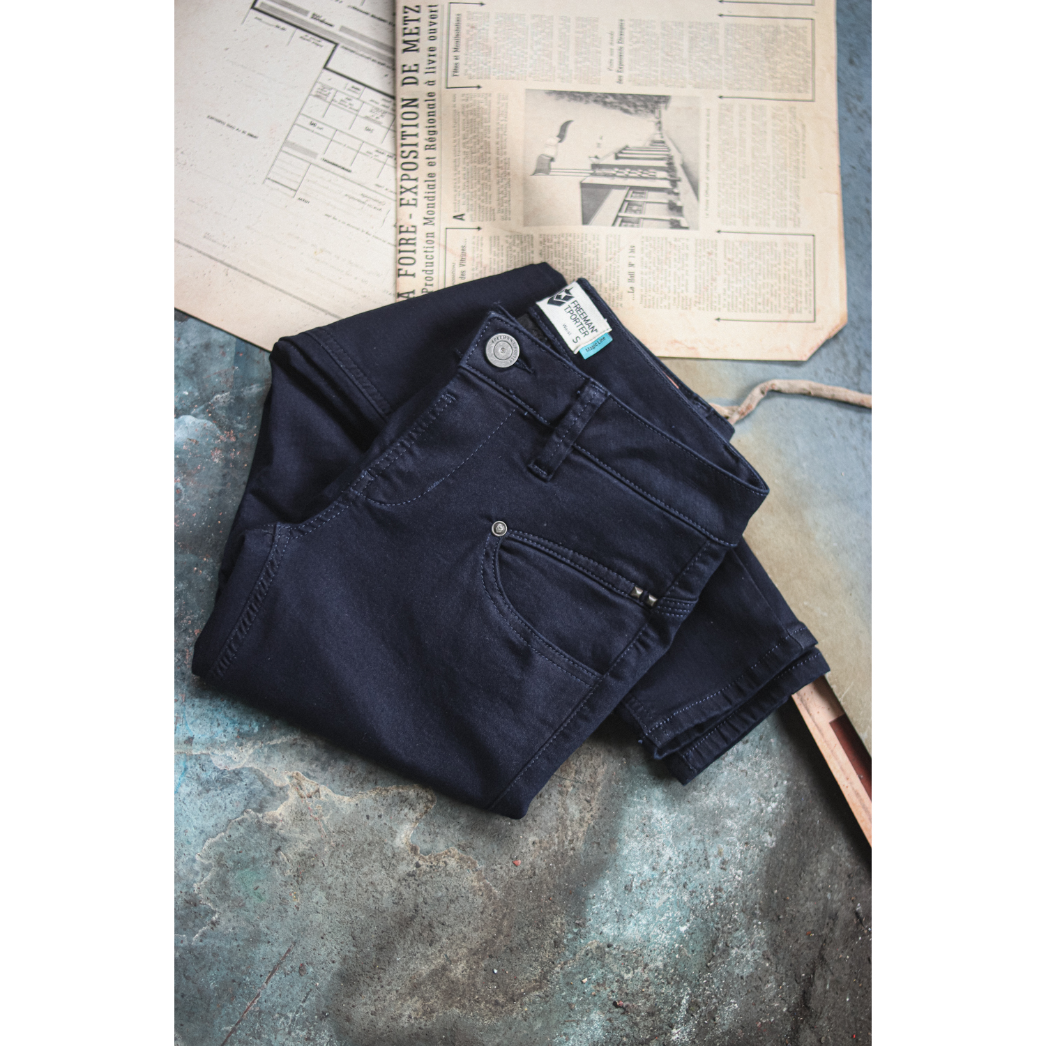 3607571488748 - Hoch geschnittene cropped Jeans für Damen Alexa