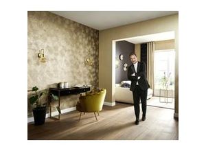 4002790214427 - Bricoflor - Goldene Tapete mit Feder Design Vlies Mustertapete in Gold Braun für Wohnzimmer und Esszimmer Elegante Vliestapete mit Metallic Effekt