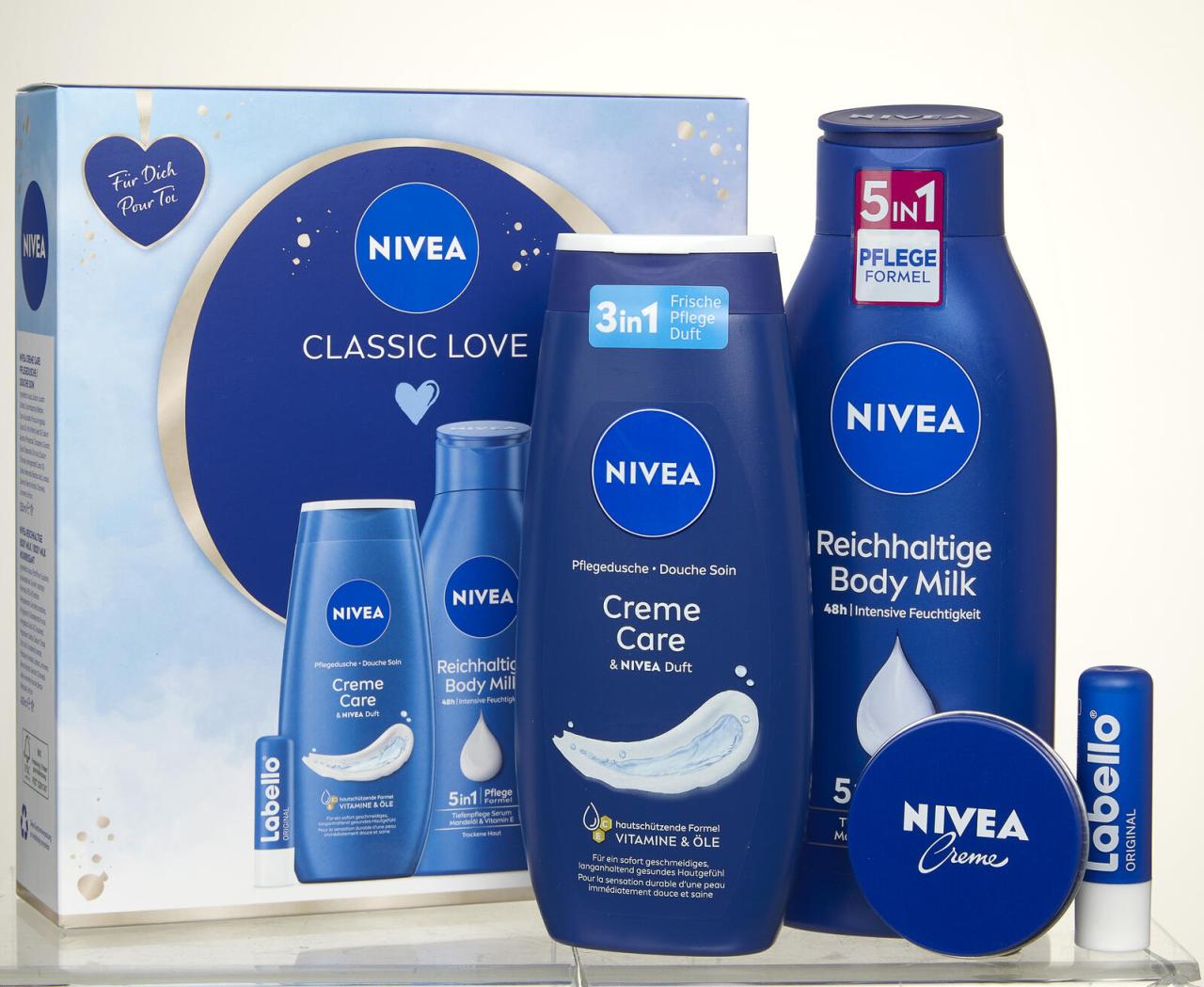 4006000036052 - NIVEA Geschenkset CLASSIC LOVE 1 Bodylotion (400ml) 1 Pflegedusche (250ml) 1 Hautcreme (40ml) 1 Labello (48g)