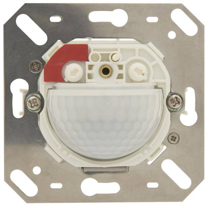 4007529926688 - BEG Luxomat Sensoreinsatz für UP 92668 Präsenzmelder Indoor 180-TR-UP 4007529926688 - BEG Luxomat Sensoreinsatz für UP 92668 Präsenzmelder Indoor 180-TR-UP