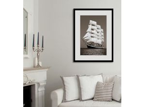 4049009837213 - Bild »Pearl« Schiffe-Seelandschaft-Seebilder-Meer-Meer Bilder-Sport-historische Ereignisse (1 St) HD Premium Poster-Druck inkl Holzrahmen 4049009837213 - Bild »Pearl« Schiffe-Seelandschaft-Seebilder-Meer-Meer Bilder-Sport-historische Ereignisse (1 St) HD Premium Poster-Druck inkl Holzrahmen