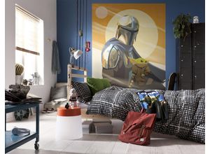 4055065410949 - Fototapete KOMAR Digitaldruck Vlies - The Mandalorian Hunt for Grogu bunt Rollen Vlies Tapeten Wohnzimmer Schlafzimmer