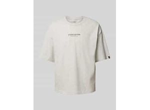 4059146847242 - T-Shirt mit Label-Print Modell Studio Edition 4059146847242 - T-Shirt mit Label-Print Modell Studio Edition