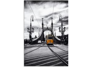 4062144749357 - Wandbild ARTLAND Budapest Freiheitsbrücke Straßenbahn Bilder Gr B H 60 cm x 90 cm Alu-Dibond-Druck Zugbilder Hochformat 1 St schwarz Kunstdrucke als Alubild Leinwandbild Wandaufkleber oder Poster in versch Größen