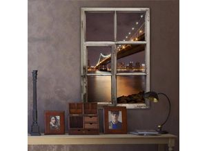 4063129304288 - K&l Wall Art - 3D Wandtattoo Wohnzimmer Stadt Skyline Ausblick Manhattan Bridge at Night Holzfenster selbstklebend 54x80cm - bunt