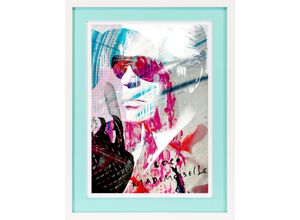 4067437112986 - Bild mit Rahmen QUEENCE Karl Lagerferld Bilder Gr B H T 40 cm x 50 cm x 2 cm Hochkant Bilder von Männern-Fashion-Gesicht-Mann-Mode Hochformat 1 St blau (türkis) Bilder mit Rahmen Poster buntem Acrylglas Passepartout