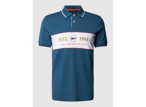 4067557726698 - Slim Fit Poloshirt mit Stitching-Motiv