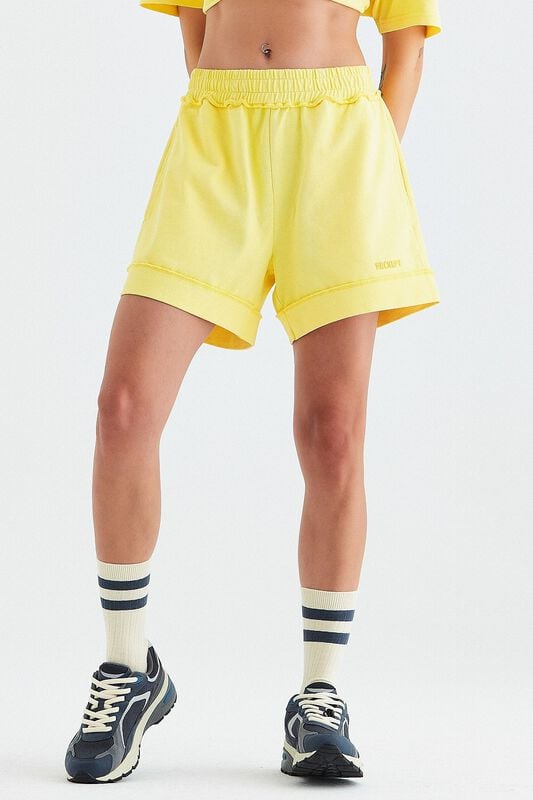 4068143294928 - Lightness 2 - Lily Short Short gelb in M