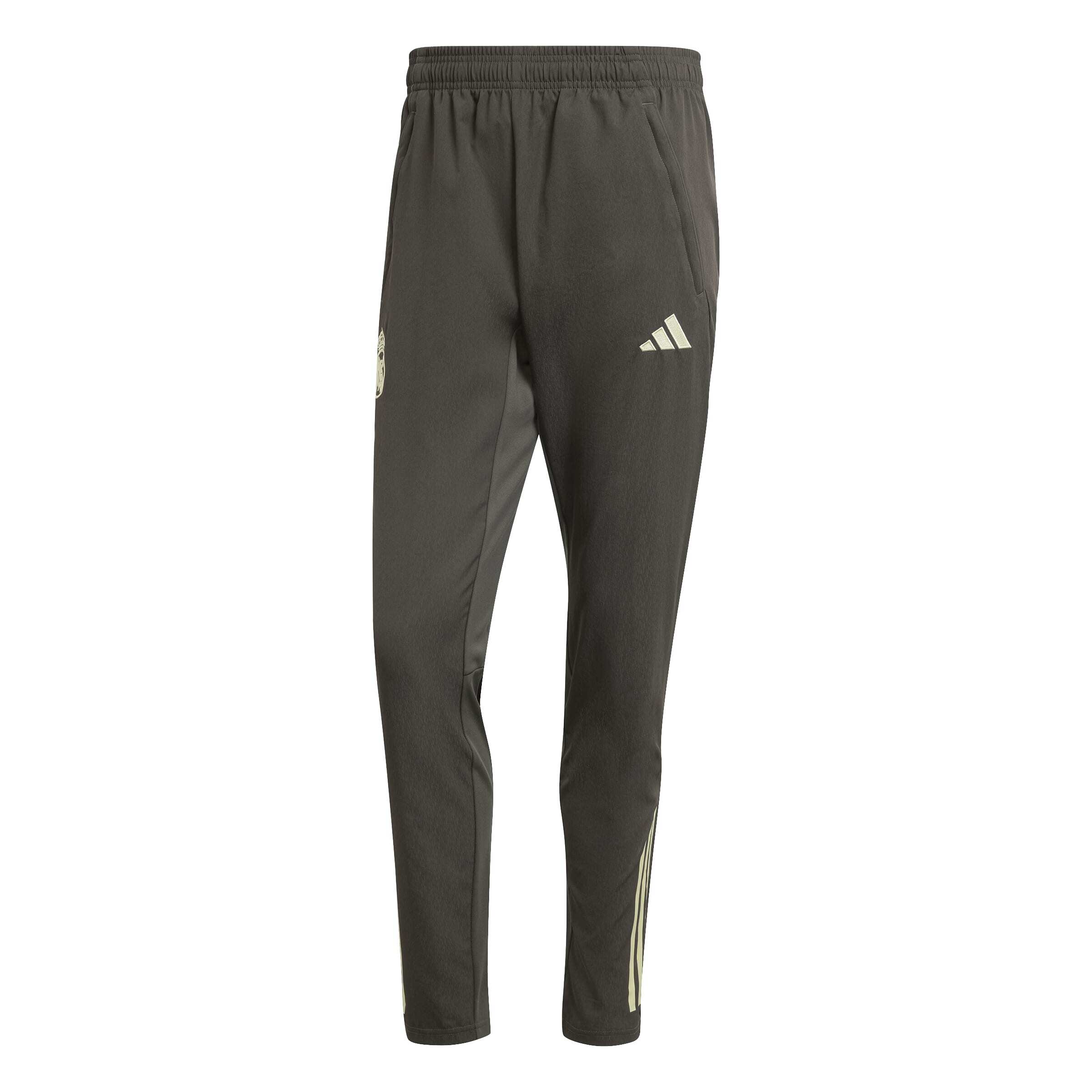 4068807347274 - Real Madrid Prematch Jogginghose 2025 26 4068807347274 - Real Madrid Prematch Jogginghose 2025 26