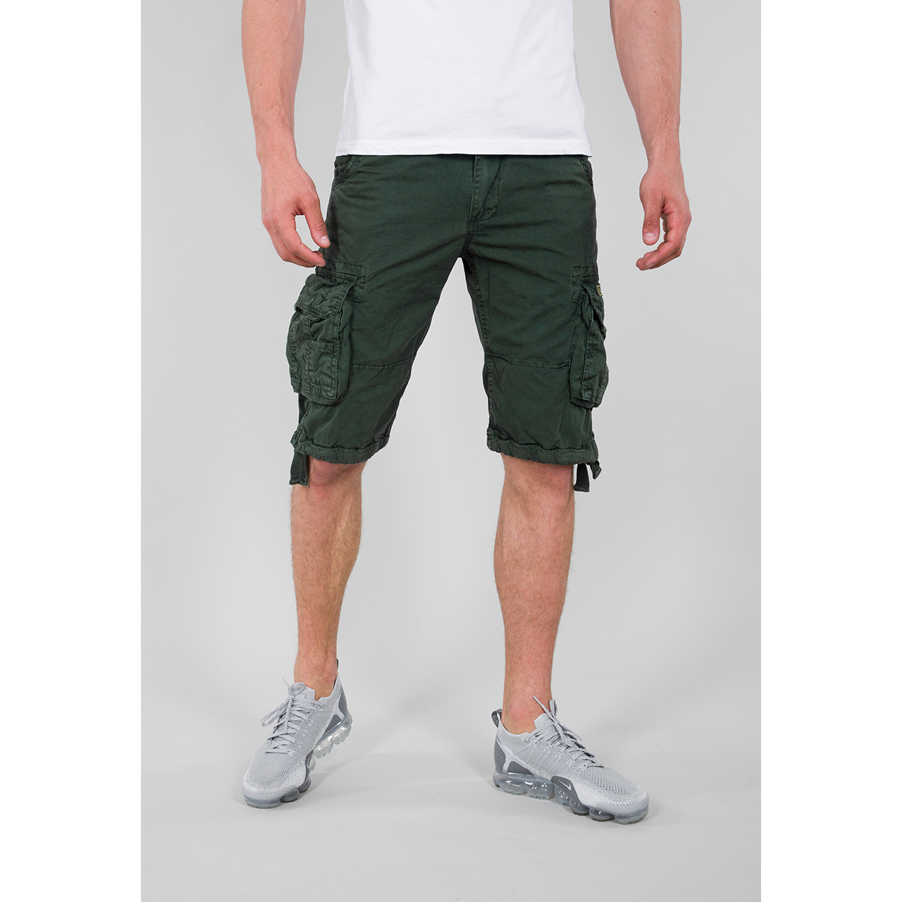 4260423647374 - Shorts Alpha Industries Jet