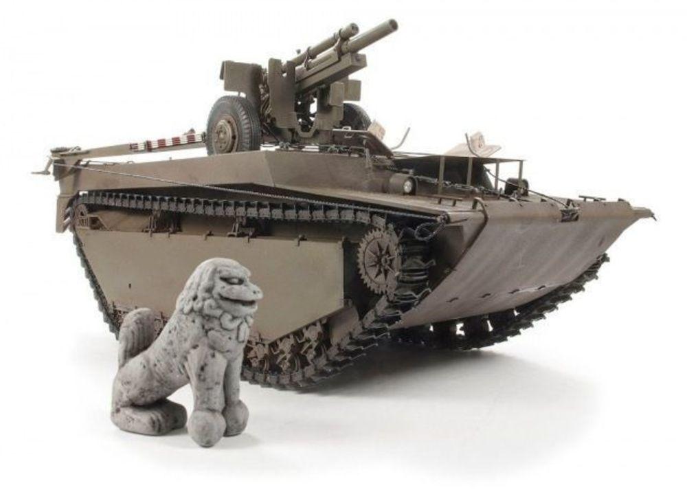 4716965960087 - AFV-Club DH96008 - LVT 4 Buffalo Carrying M2A1 105mm Howitz in 135