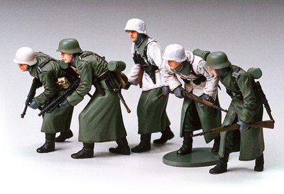 4950344996254 - 300035256 - 135 WWII Fig-Set Dt Infant Winter (5)