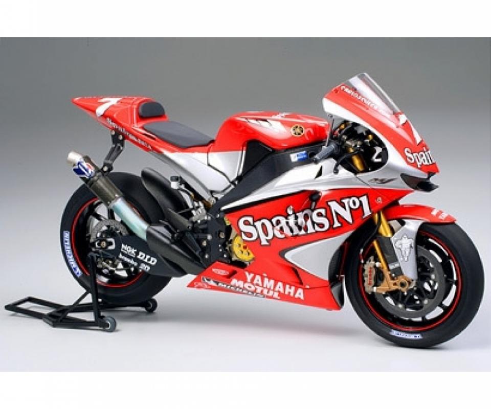 4950344996902 - 300014100 - 112 Yamaha YZR-M1 #7 #33 ´04