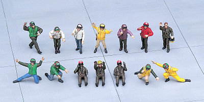 4967834361065 - Hasegawa 636006 - 1 48 Moderne US-Navy Deckcrew