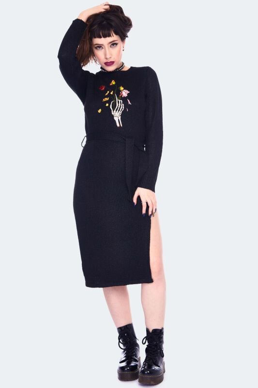 5056290490255 - Dead Flowers Embroidered Knitted Midi Dress Mittellanges Kleid schwarz in XS