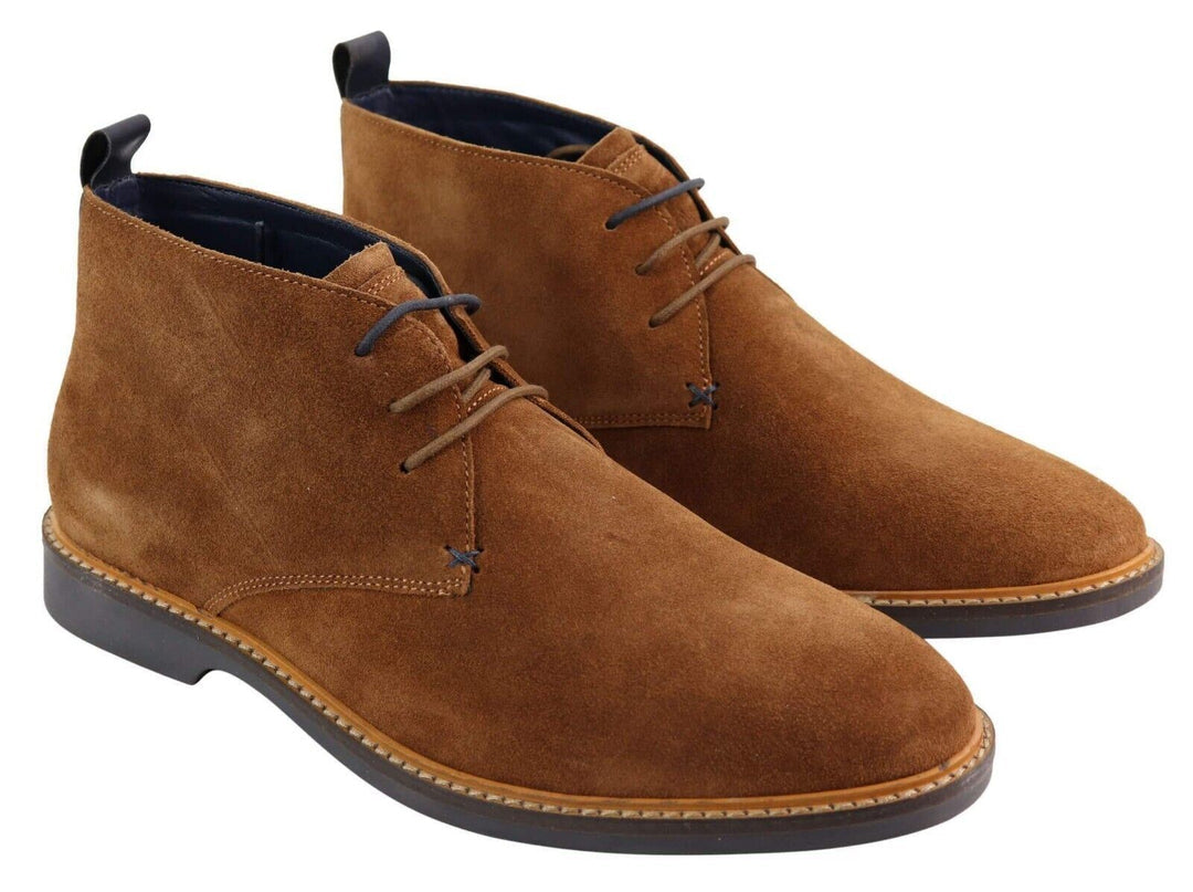 5056611915795 - Chukka Boots Herren - Obermaterial Wildleder & Schnürung - Größe 44 - Tan 5056611915795 - Chukka Boots Herren - Obermaterial Wildleder & Schnürung - Größe 44 - Tan