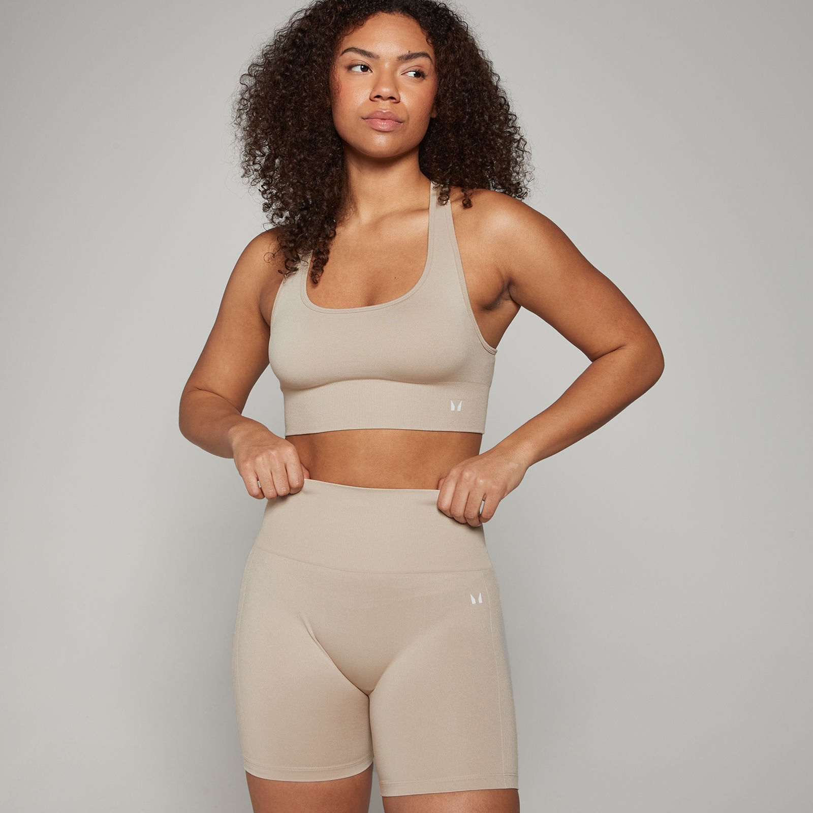 5059883284811 - Shape Nahtloser Sport-BH für Damen – Sandstein  - XXL