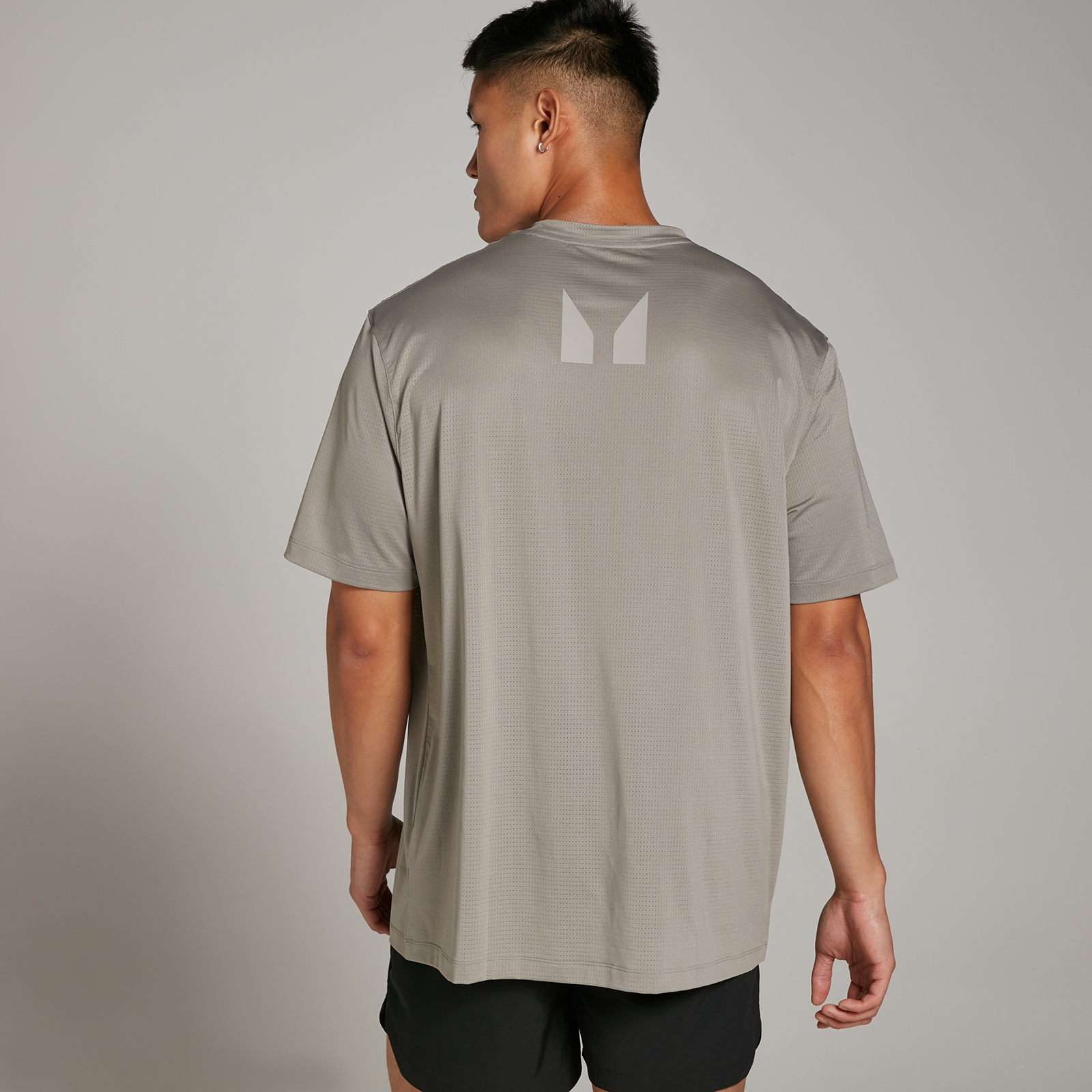 5059883326139 - Herren Tempo Oversize-Netz-Trainings-T-Shirt – Tonerde - XXXL