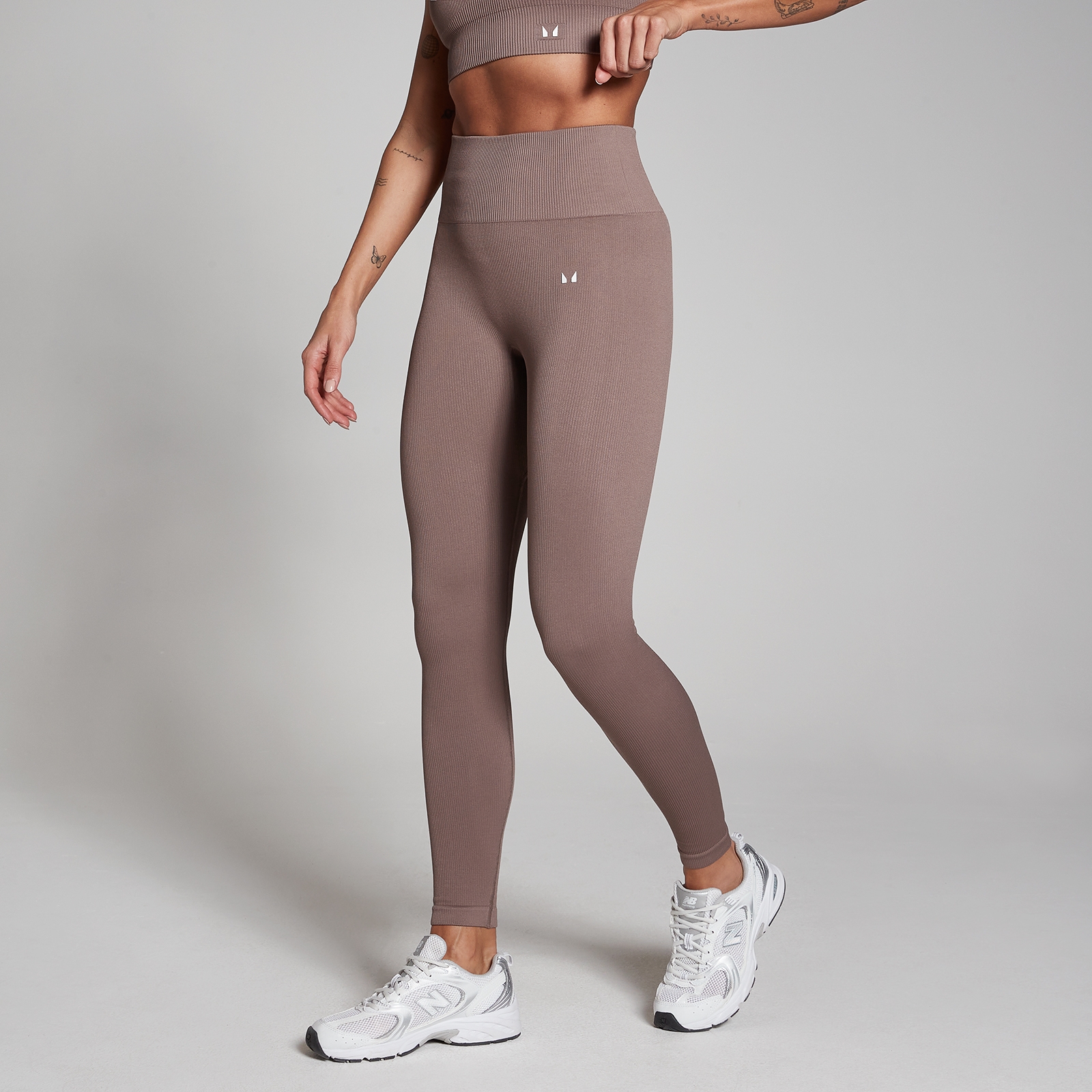 5059883338286 - Damen Tempo Rib Nahtlose Leggings – Haselnuss - XL