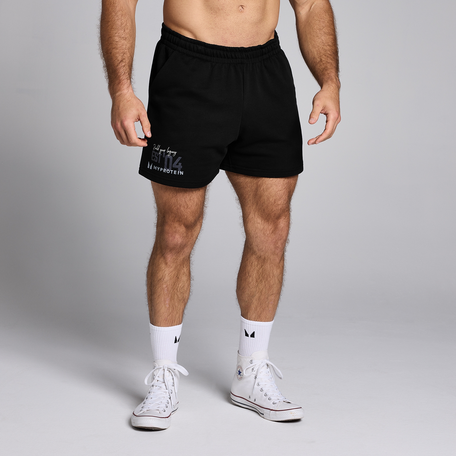 5059883339245 - Herren Origin Sweatshorts 13 cm mit Grafik – Schwarz - XS