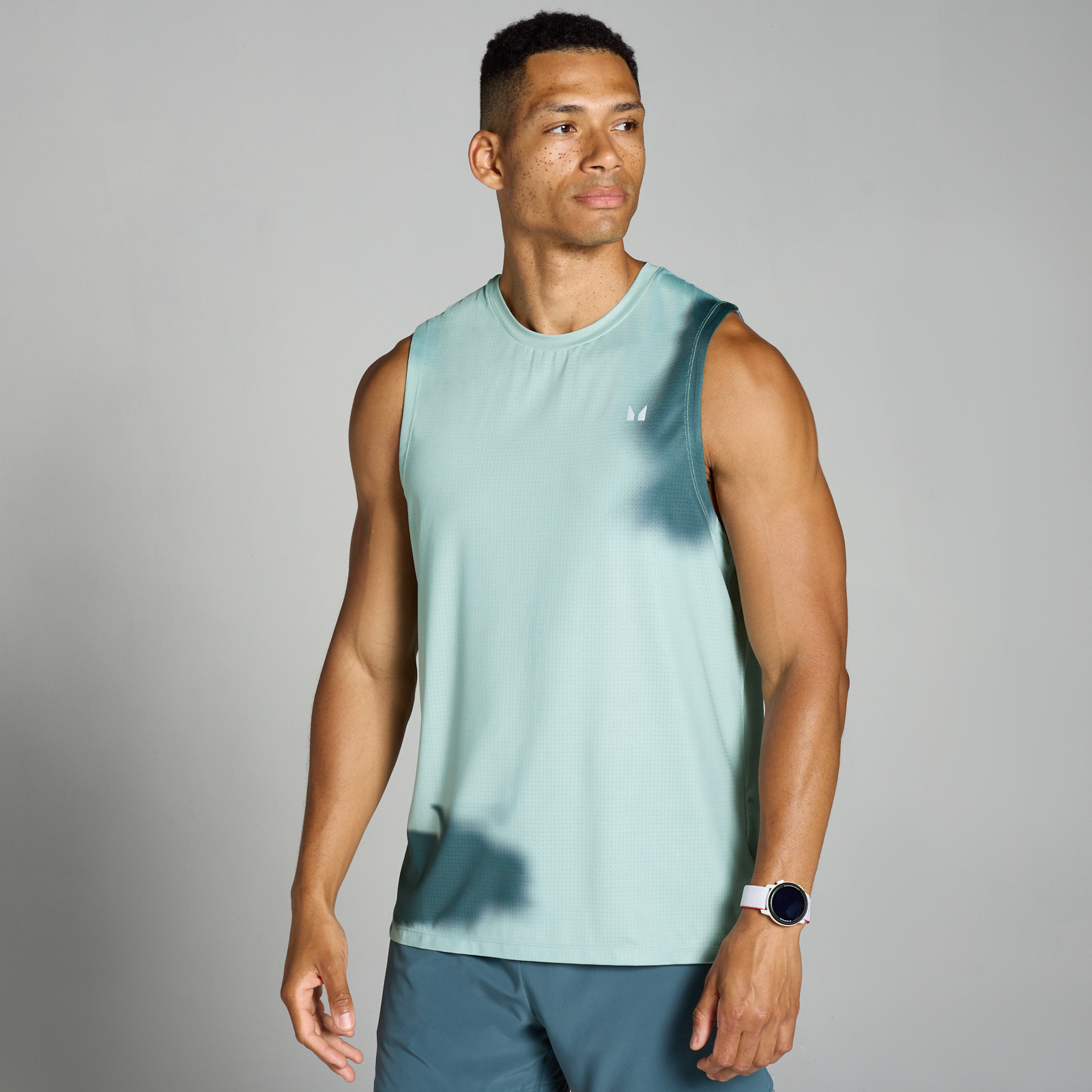5059883372785 - Herren Velocity Netz-Tanktop mit Aufdruck – Grauer Nebel - XL
