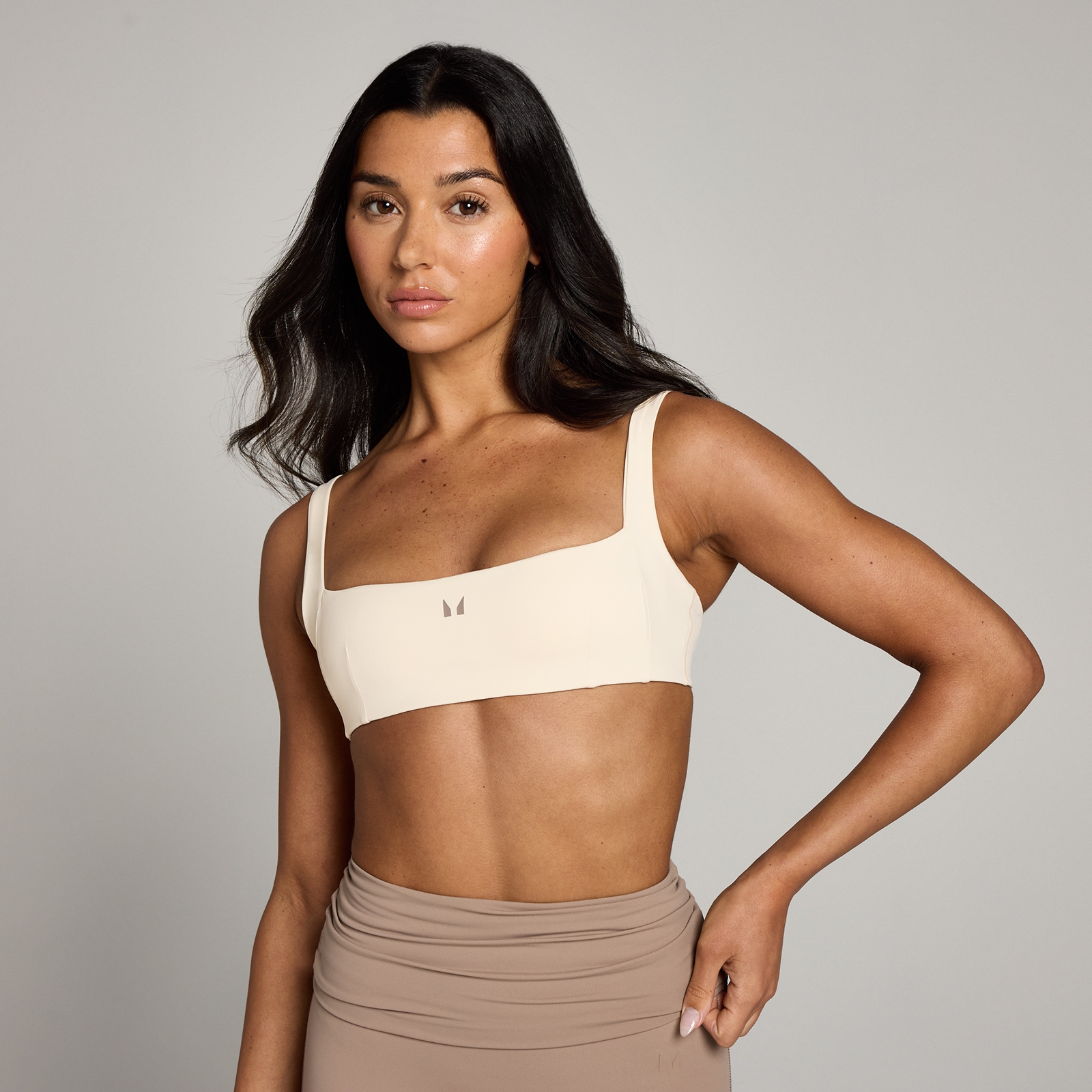 5059883378510 - Damen Studio Sport-BH mit offenem Rückenausschnitt – Helles Cremeweiß - S