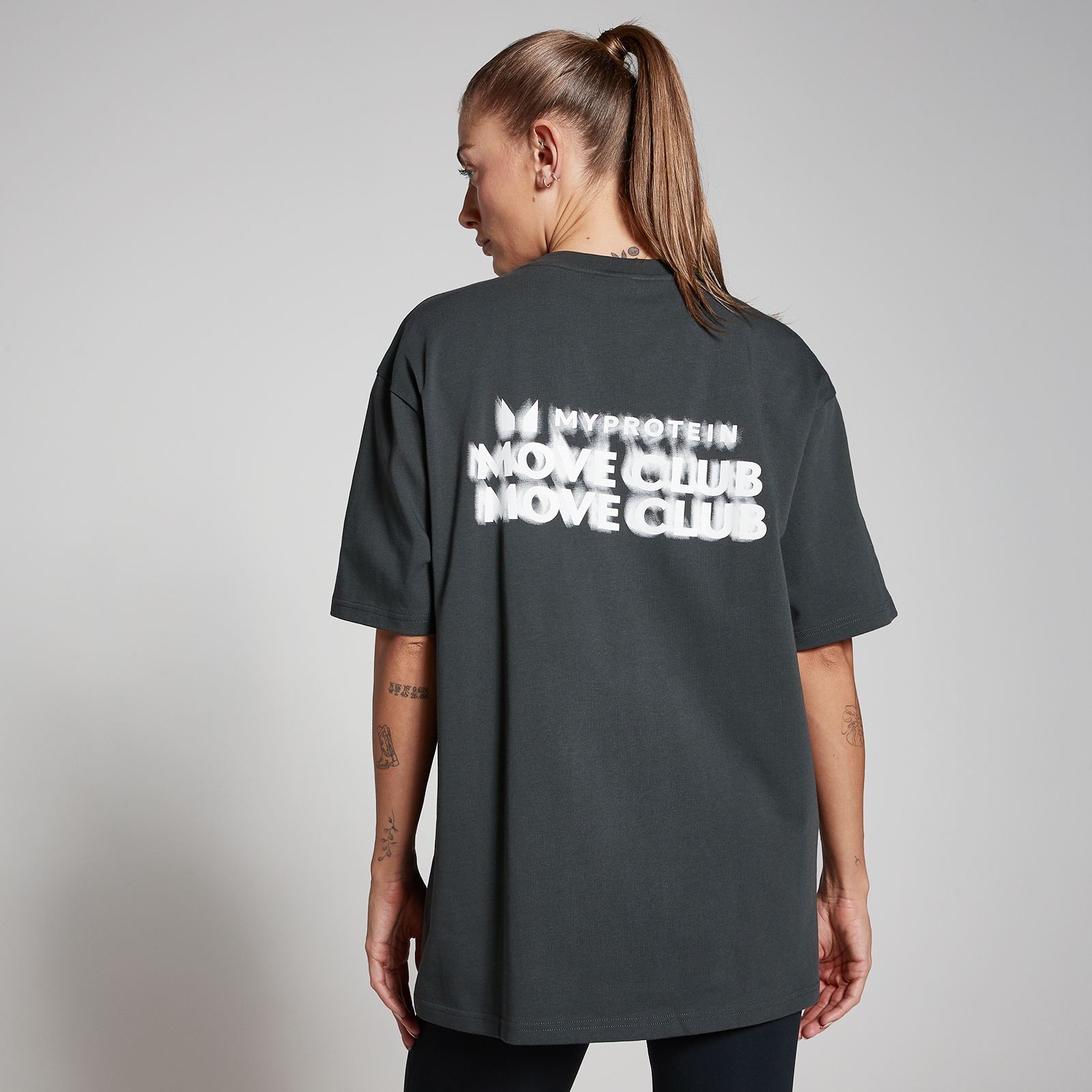 5059883420011 - Move Club T-Shirt mit Grafik – Verwaschenes Schwarz - L-XL