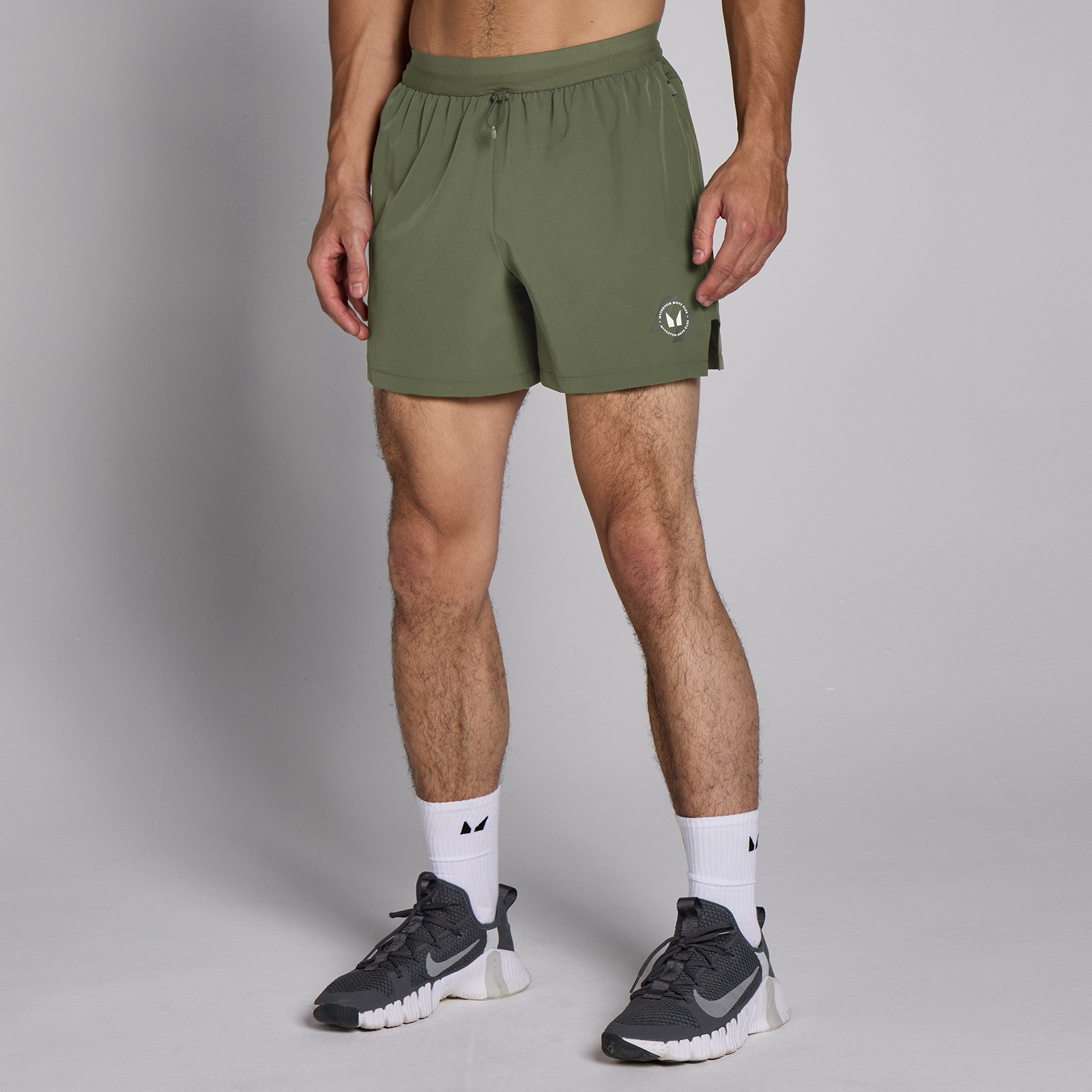 5059883426662 - Herren Tempo 360 Gewebte 13-cm-Shorts – Dunkles Oliv  - XS