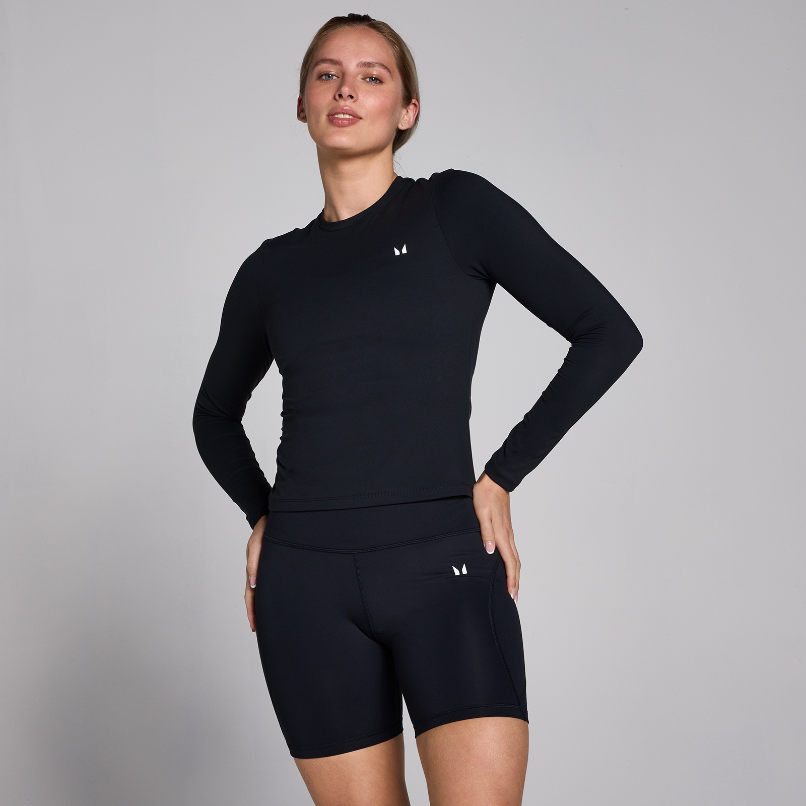 5059883429687 - Damen Tempo Good Body Fit Langarm-Oberteil – Schwarz - XS