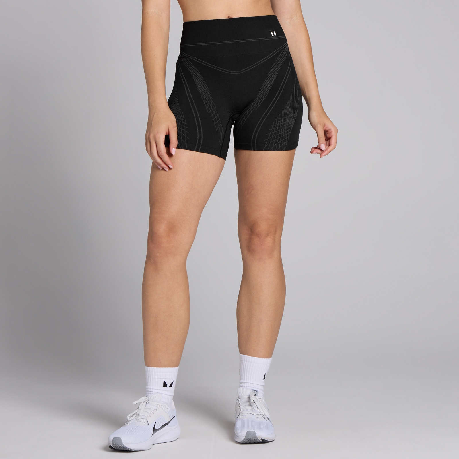 5059883431246 - Damen Tempo Nahtlose Linear-Shorts – Schwarz - XS