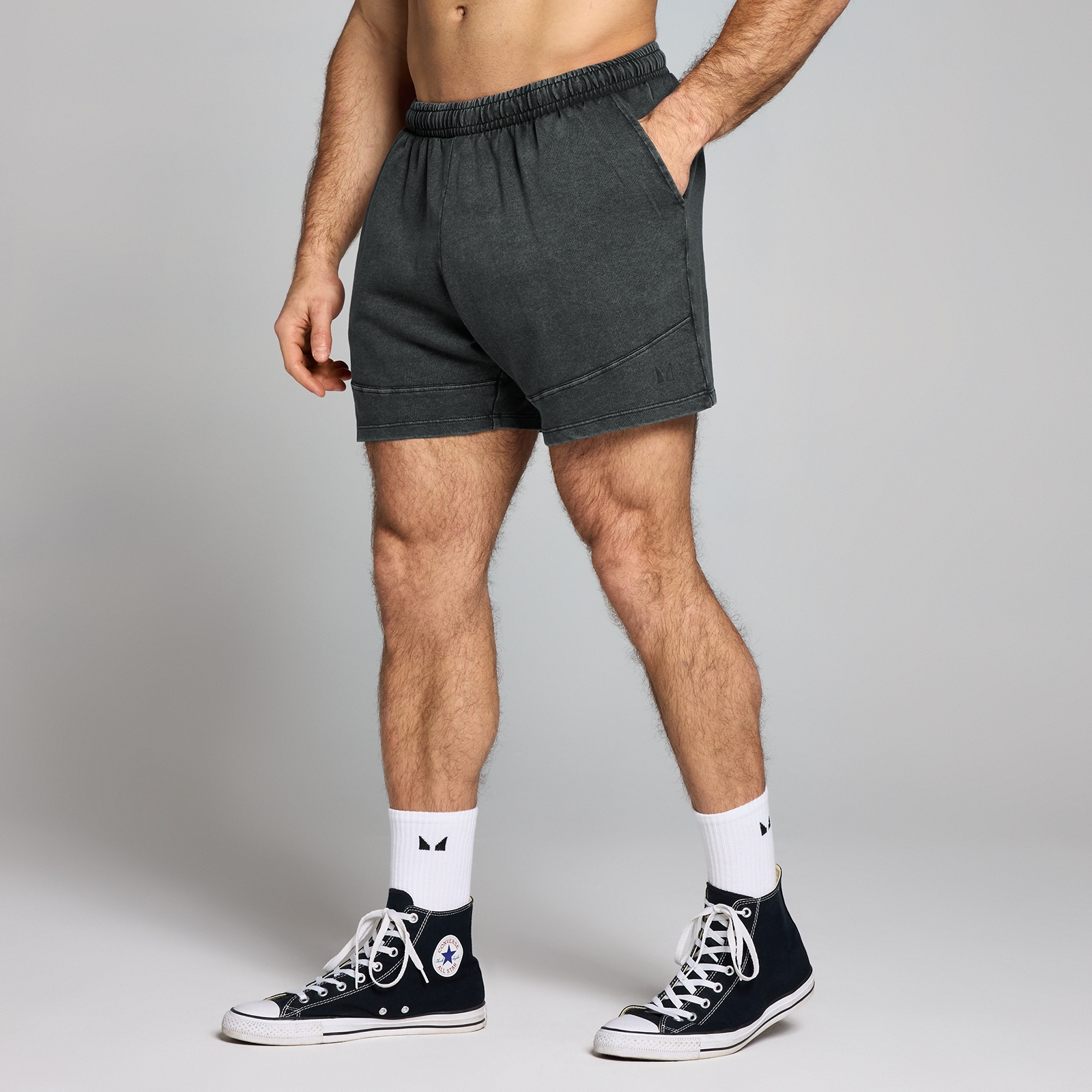 5059883439846 - Herren Origin Washed Sweatshorts mit Grafik – Verwaschenes Schwarz - XS