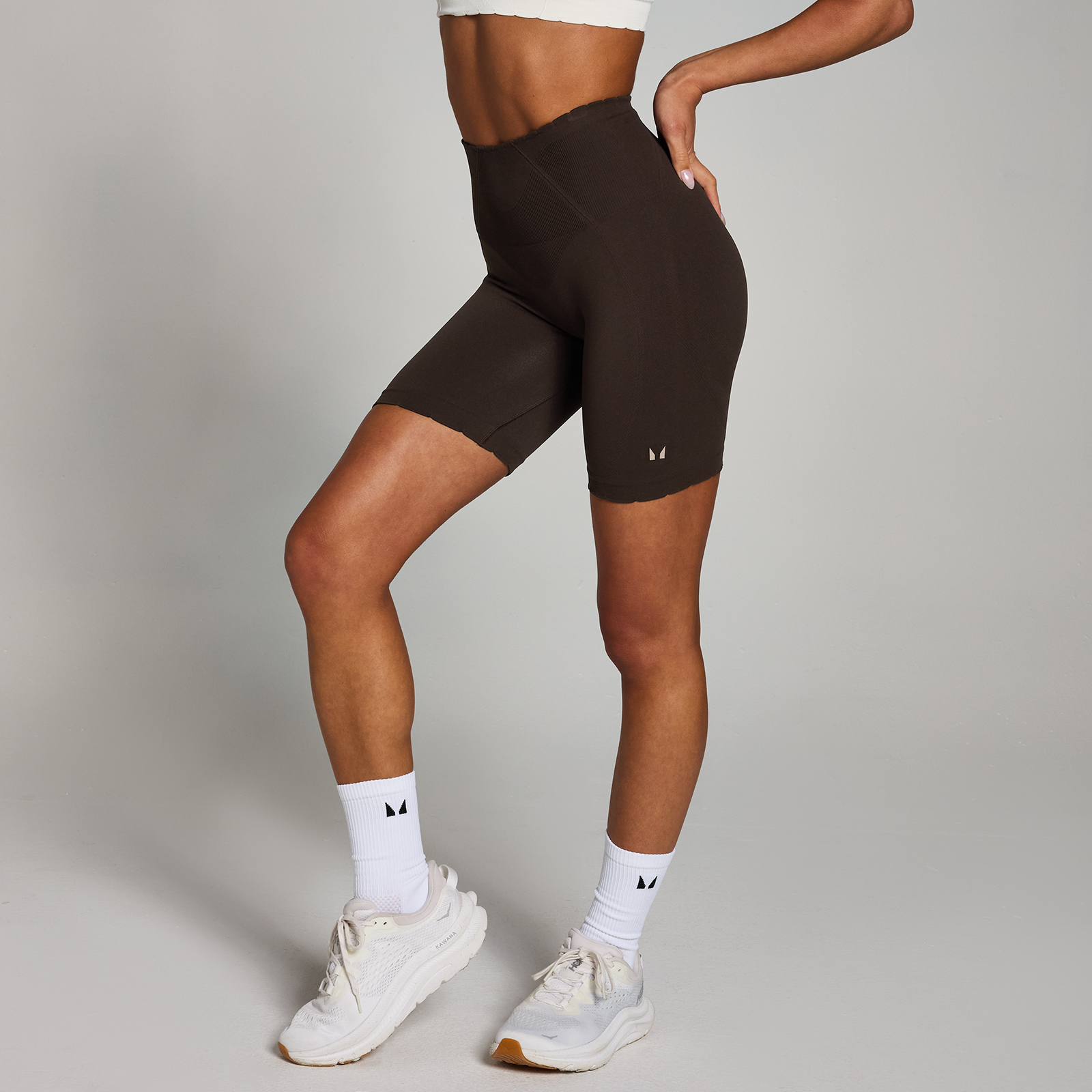 5059883455792 - Damen Tempo Ultra Nahtlosem Radlerhose – Gemahlener Kaffee - M