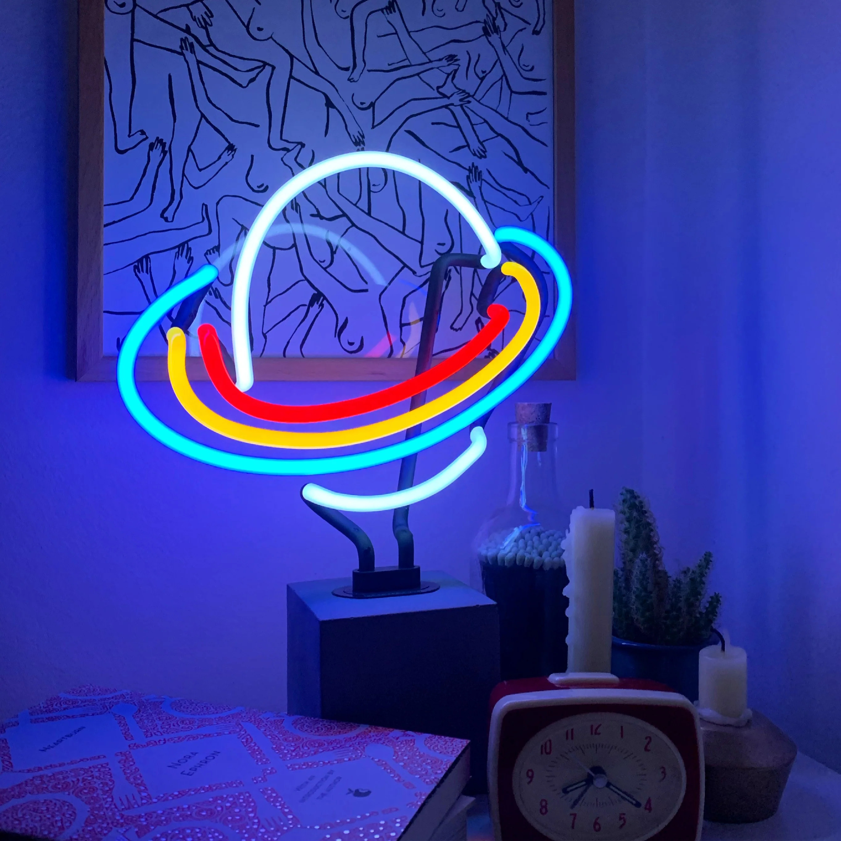 5060081503581 - Neonlampe mit Sockel Saturn