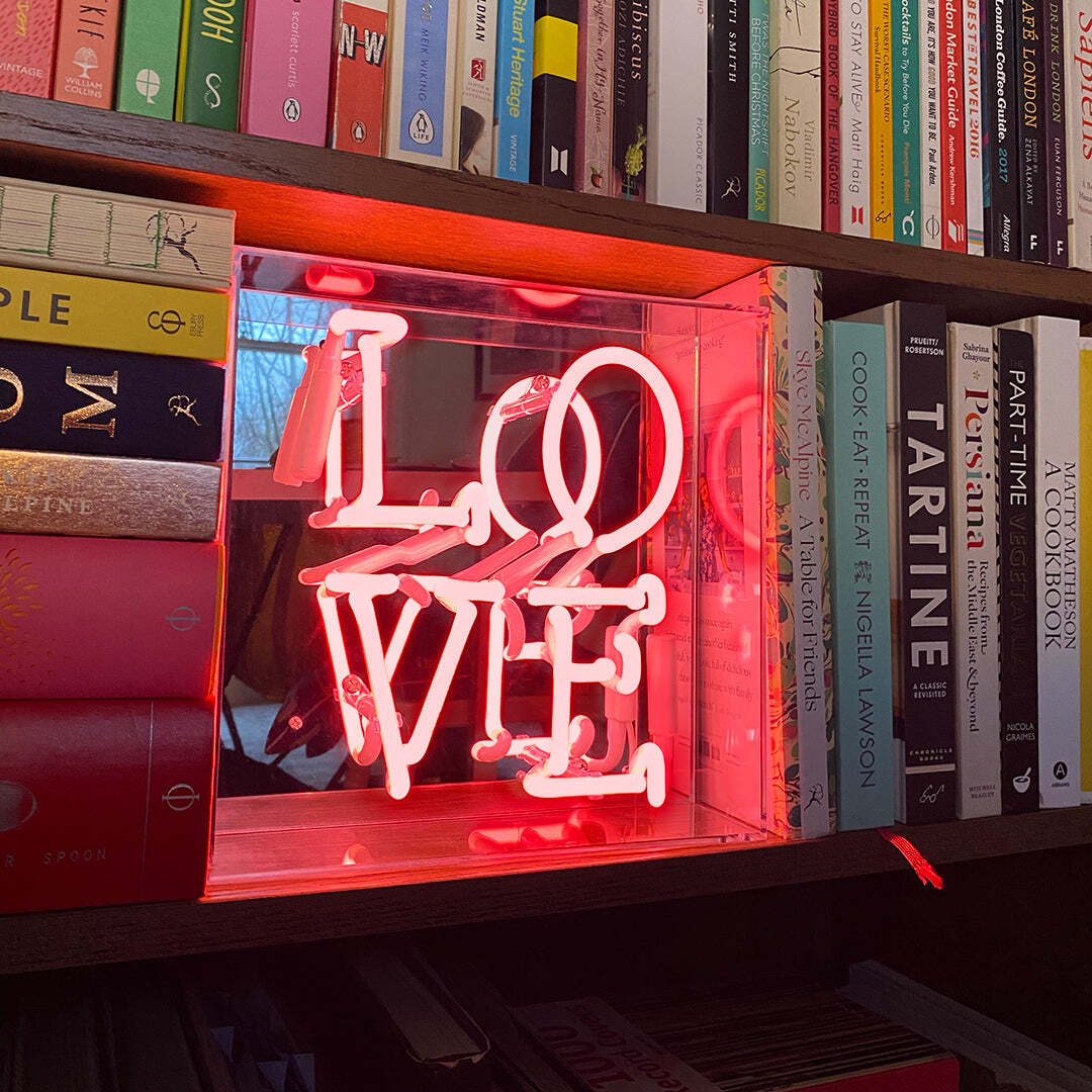5060081504533 - Neon-Leuchtschrift Love 5060081504533 - Neon-Leuchtschrift Love