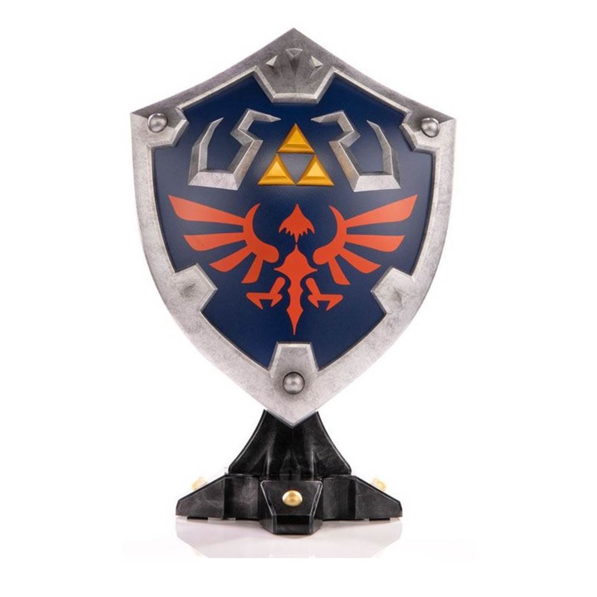 5060316623916 - The Legend of Zelda Breath of the Wild PVC Painted Statue Hylian Shield (Standard Edition)