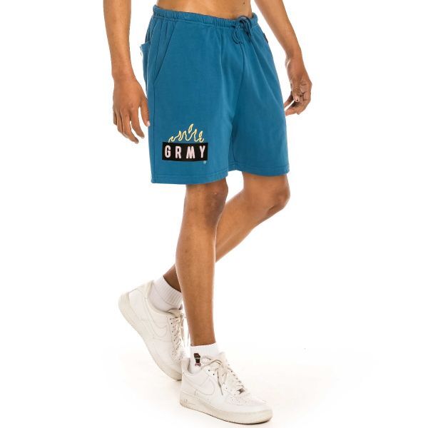 5546905320881 - Shorts Trespass