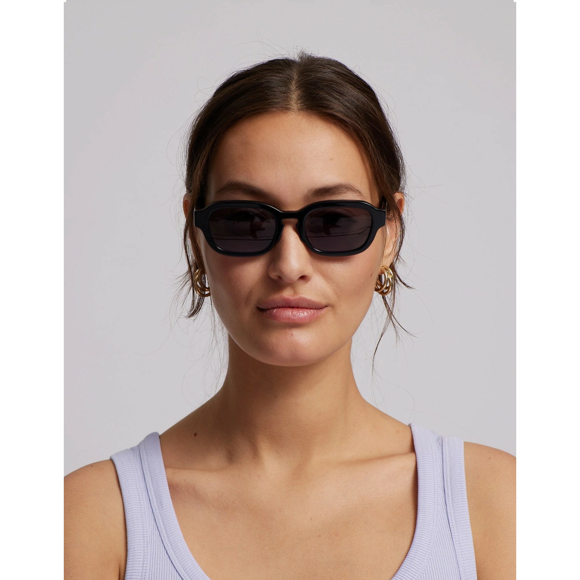 5602991070151 - Sonnenbrille 01 deep black solid lavender