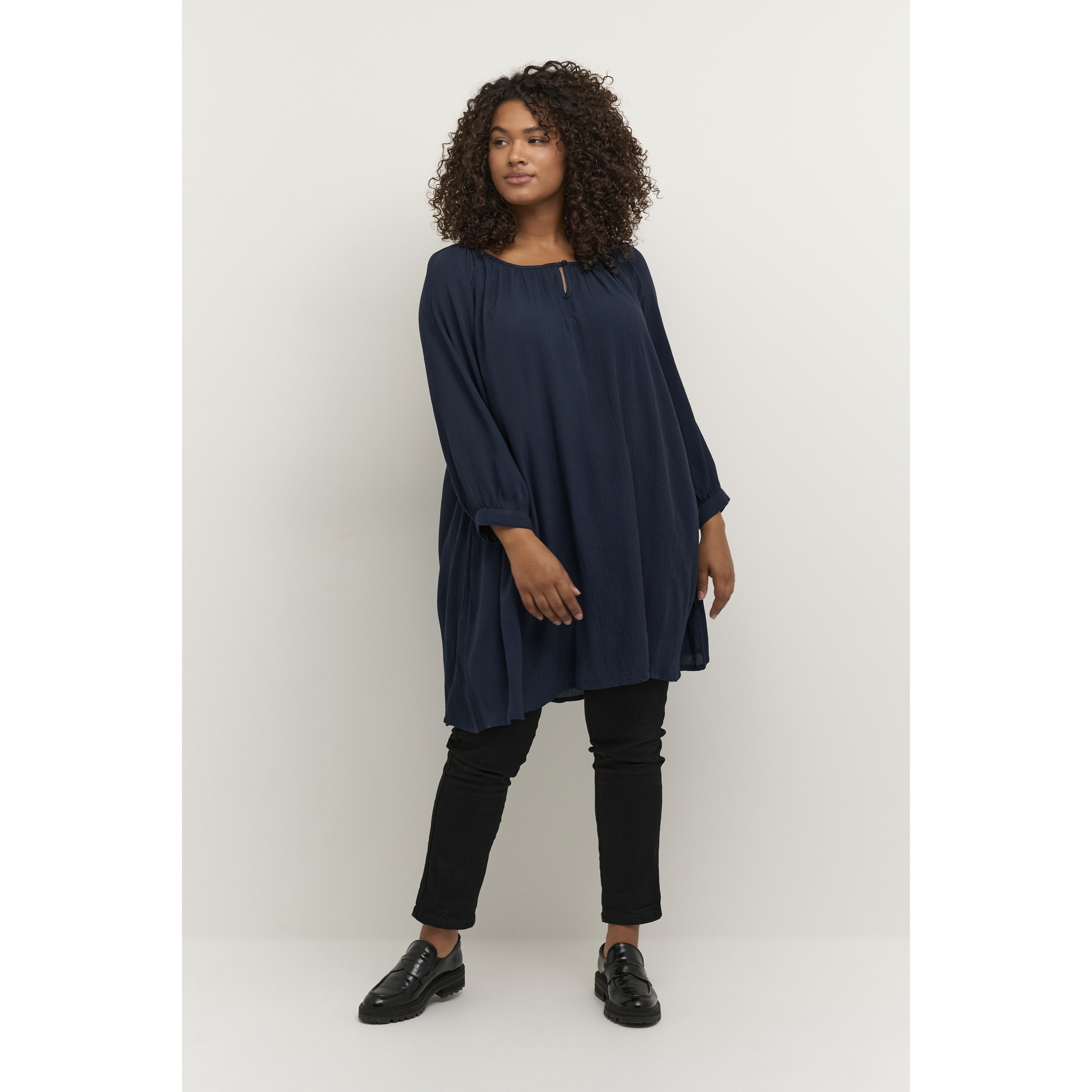 5713343980667 - Damen Tunika mit 3 4-Ärmeln Ami 5713343980667 - Damen Tunika mit 3 4-Ärmeln Ami