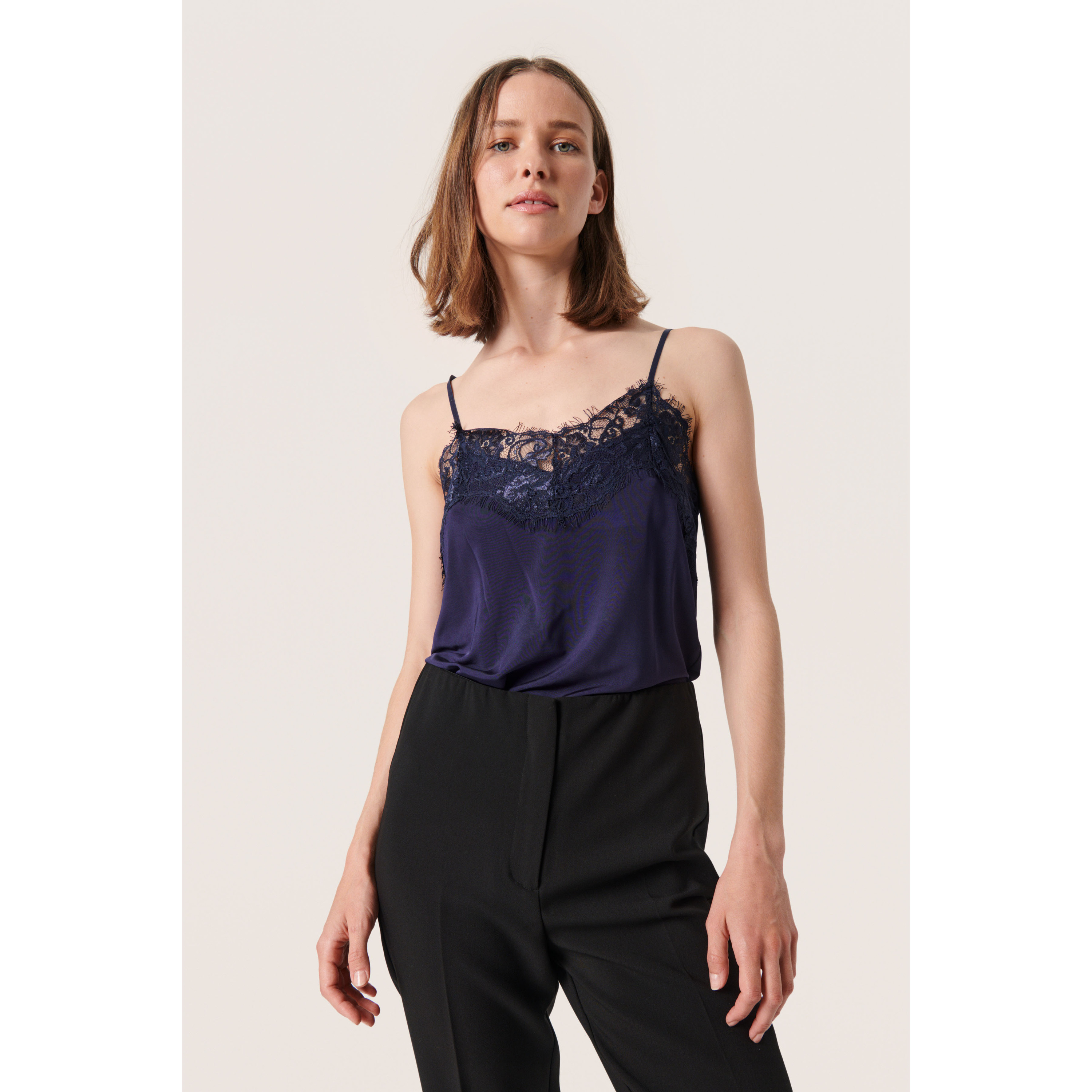 5713344882625 - Negligé Frau Clara