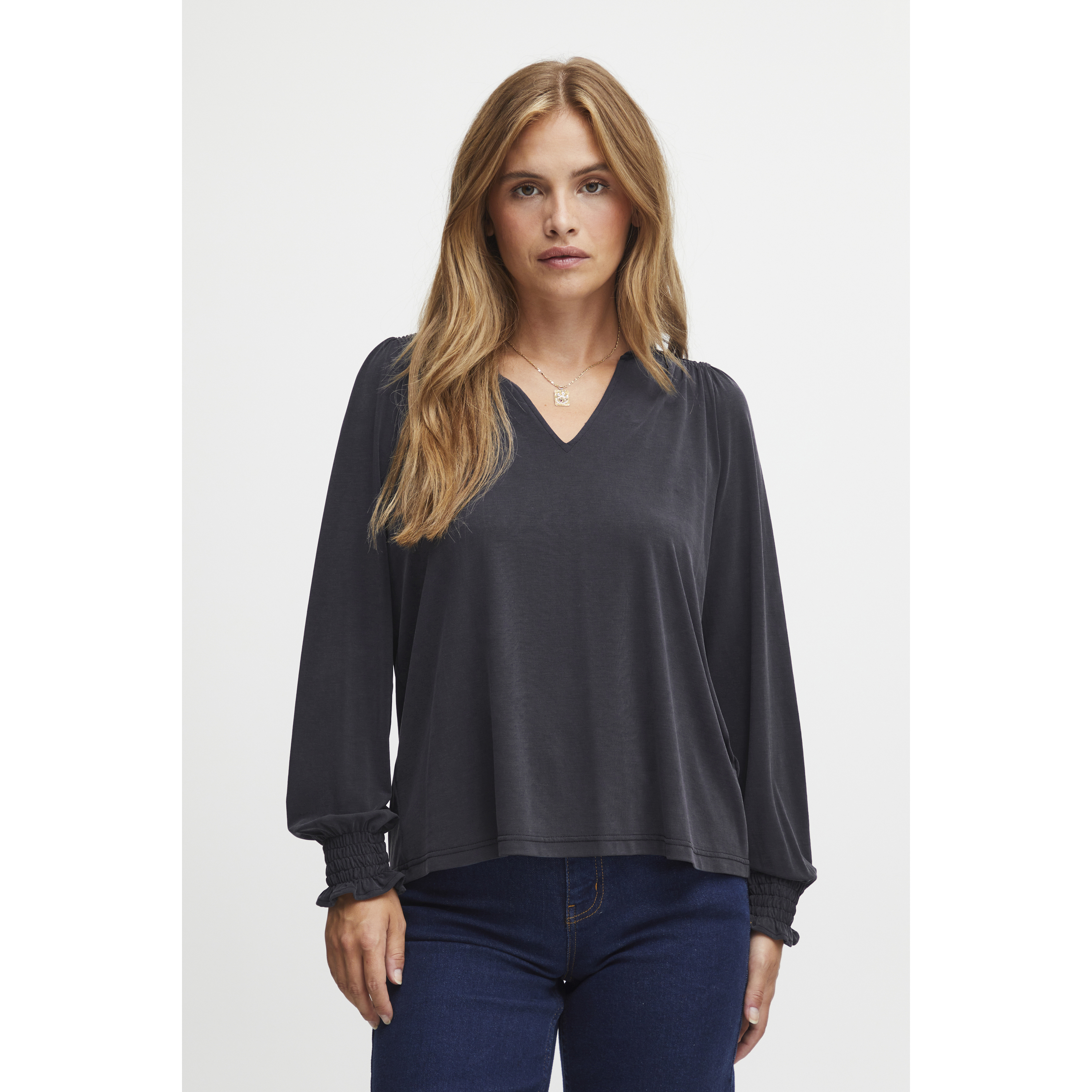 5715373251090 - Damenbluse mit V-Ausschnitt Lippa