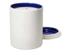 7350032800400 - Bjoerk-Berries Collection MidvinternattScented Candle 240 g (27083 €   1 kg)