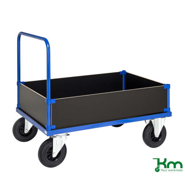 7350050357313 - Kongamek - Kastenwagen in blau 1000x700x900mm mit MDF-Platte Schiebegriff und 4 Wänden 400mm hoch mit Gummibereifung und Bremse