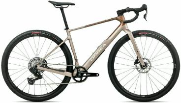 8434446934865 - Gravelbike Terra M31e Team 1X Carbon 2026 M Nickel-Zimtbraun frei Haus 8434446934865 - Gravelbike Terra M31e Team 1X Carbon 2026 M Nickel-Zimtbraun frei Haus